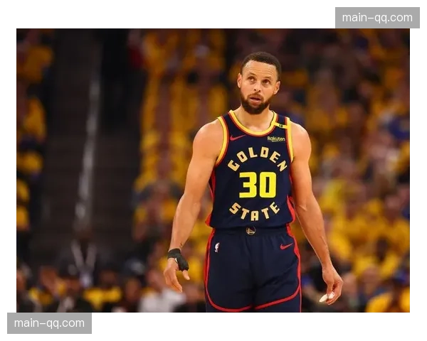 NBA常规赛:勇士加时不敌凯尔特人,库里空砍45分 NBA常规赛:勇士加时不敌凯尔特人,库里空砍45分