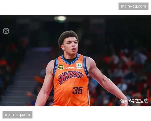 上海男篮核心外援洛夫顿因手指伤势严重，确定常规赛报销